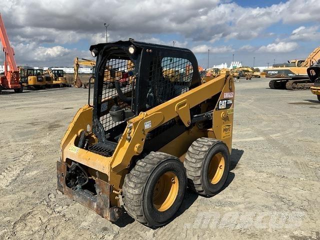 CAT 226D Chargeuse compacte