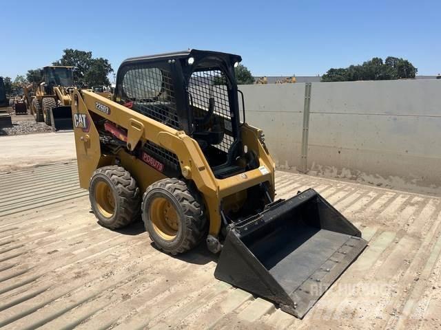 CAT 226D3 Chargeuse compacte