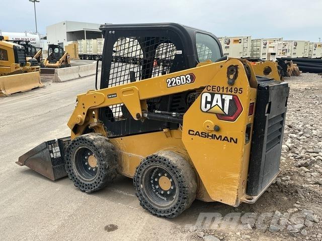 CAT 226D3 Chargeuse compacte