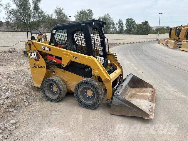 CAT 226D3 Chargeuse compacte