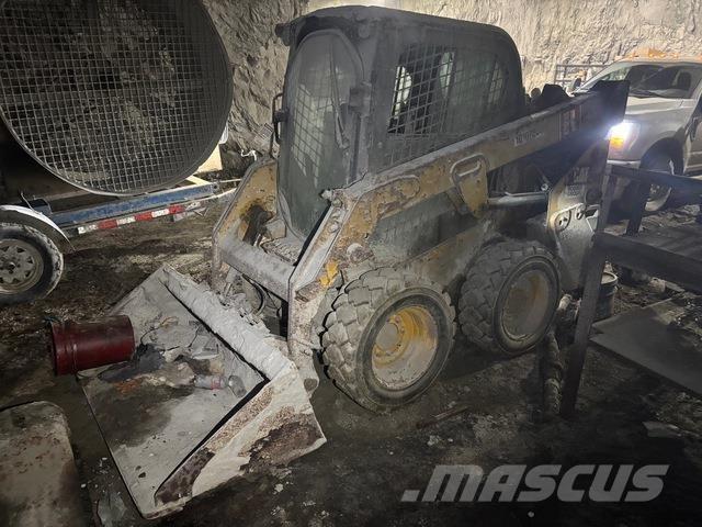 CAT 232D Chargeuse compacte