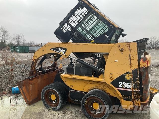 CAT 236B Chargeuse compacte