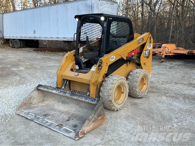 CAT 236D3 Chargeuse compacte