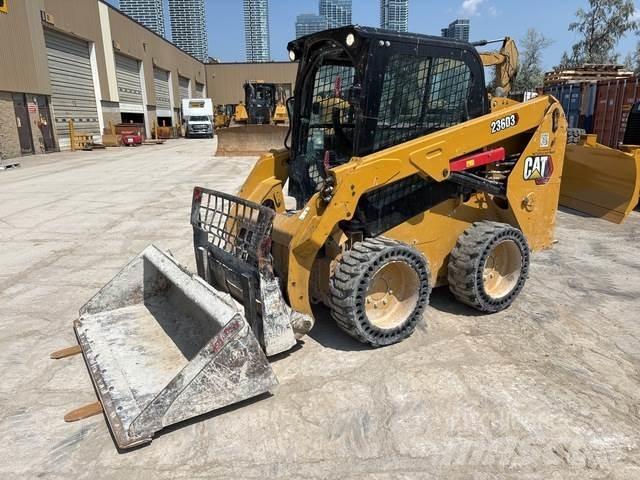 CAT 236D3 Chargeuse compacte