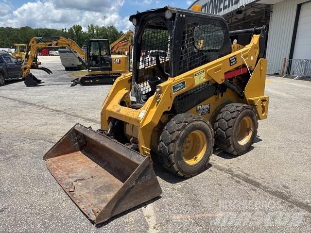 CAT 242D Chargeuse compacte