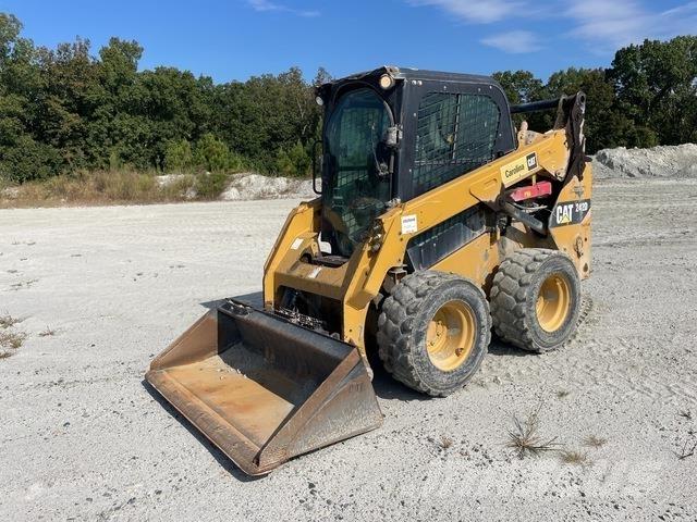 CAT 242D Chargeuse compacte