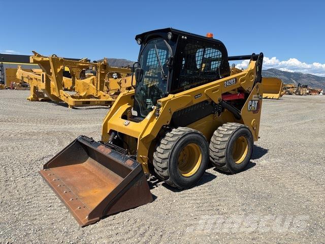 CAT 242D3 Chargeuse compacte