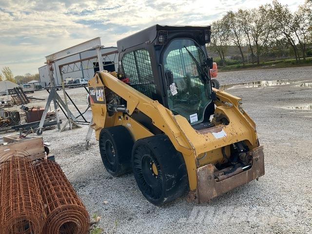 CAT 246D Chargeuse compacte