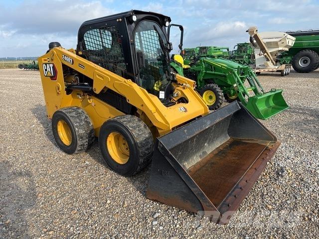 CAT 246D3 Chargeuse compacte