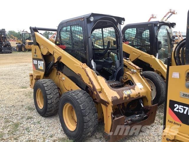 CAT 262D Chargeuse compacte