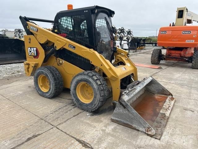CAT 262D3 Chargeuse compacte