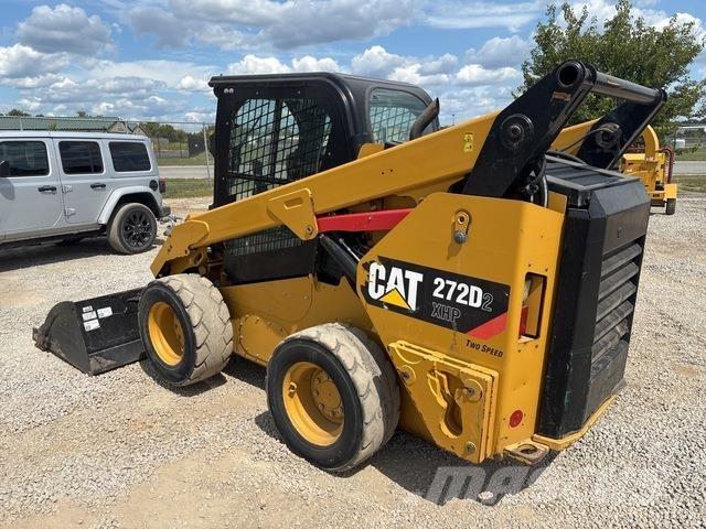 CAT 272D2 XHP Chargeuse compacte