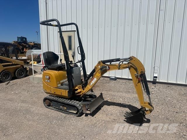 CAT 300.9D Pelle sur chenilles