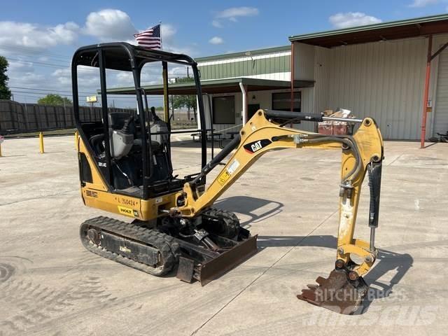 CAT 301.4C Pelle sur chenilles