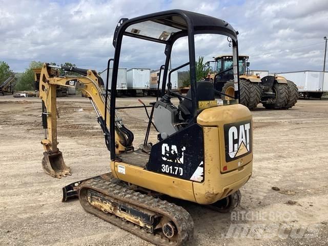 CAT 301.7D Pelle sur chenilles