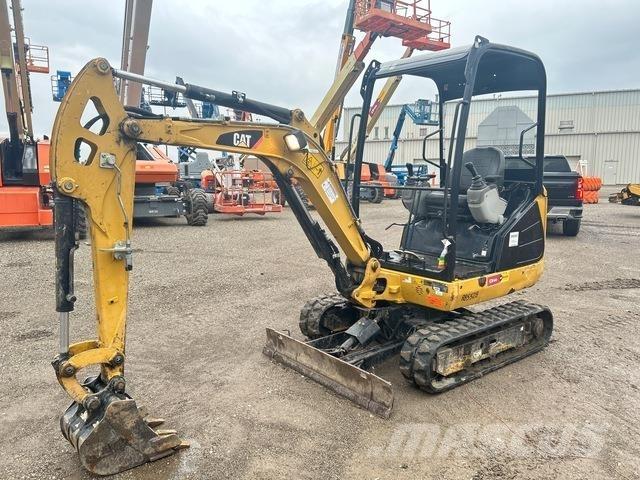 CAT 301.7D Pelle sur chenilles