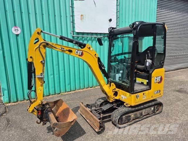 CAT 301.8 Mini pelle < 7t