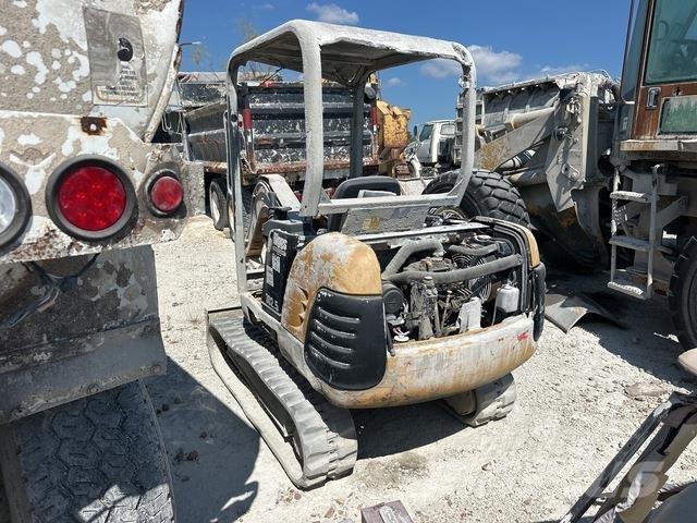 CAT 302.5 Pelle sur chenilles