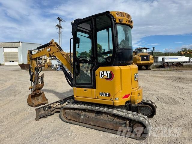 CAT 302.7 CR Pelle sur chenilles