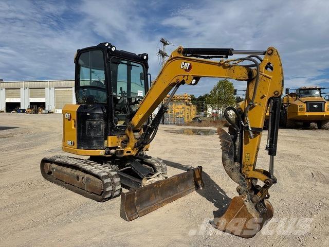 CAT 302.7 CR Pelle sur chenilles