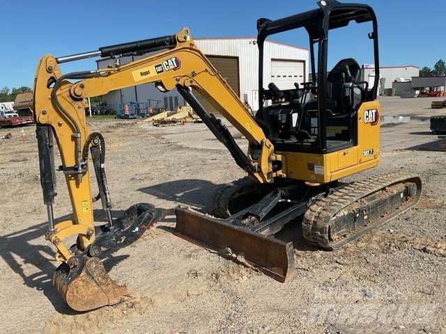 CAT 302.7CR Pelle sur chenilles