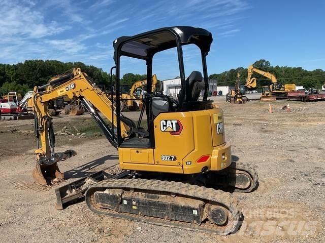 CAT 302.7CR Pelle sur chenilles