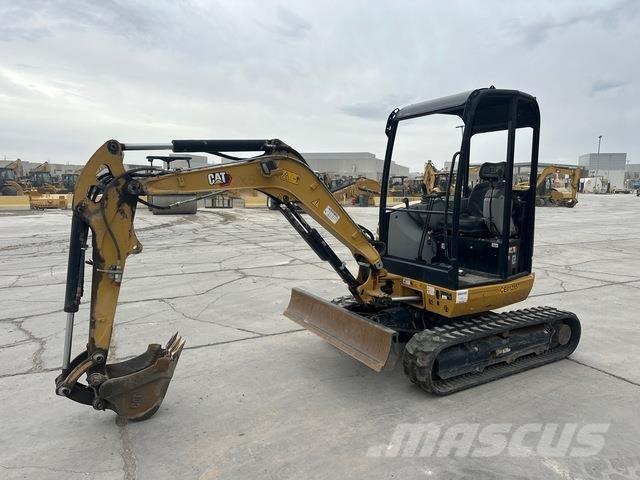 CAT 302.7D CR Pelle sur chenilles