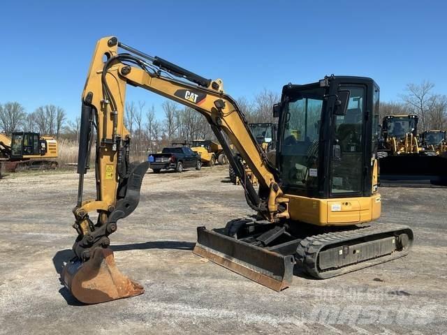 CAT 303.5E2CR Pelle sur chenilles