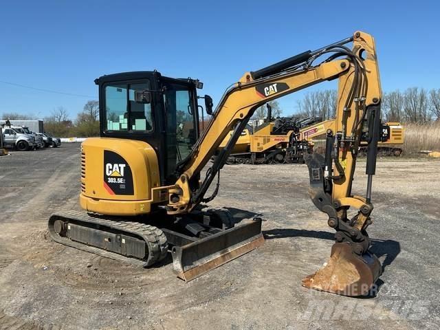 CAT 303.5E2CR Pelle sur chenilles
