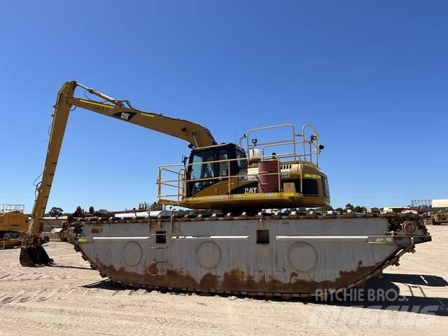 CAT 320D Pelle sur chenilles