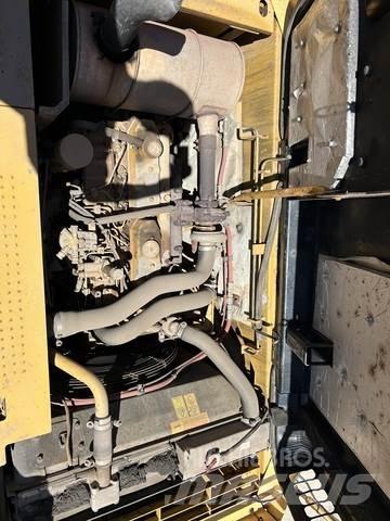 CAT 320D Pelle sur chenilles