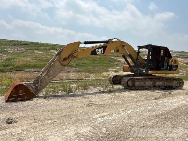 CAT 320D Pelle sur chenilles