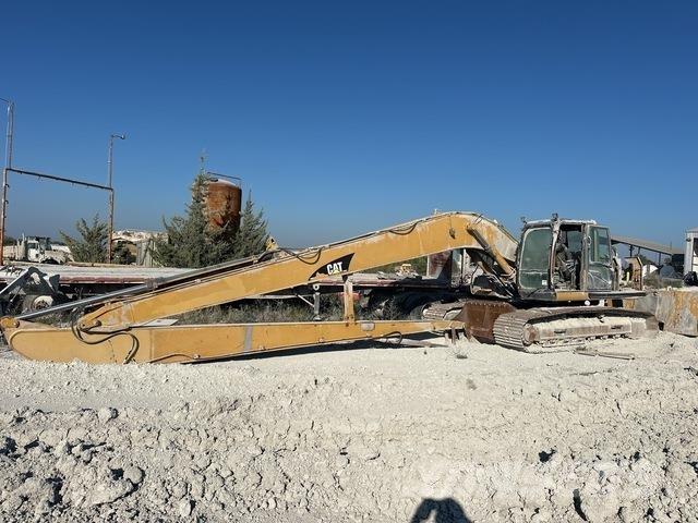CAT 322C Pelle sur chenilles