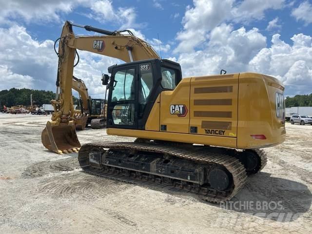 CAT 323 Pelle sur chenilles
