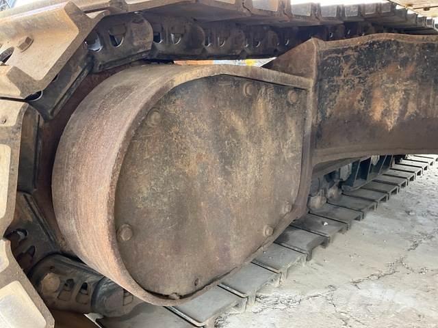 CAT 349D Pelle sur chenilles