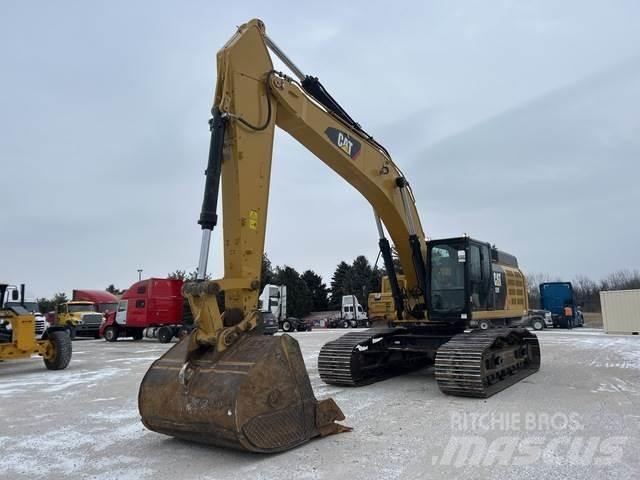 CAT 352F Pelle sur chenilles