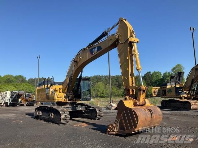 CAT 352F Pelle sur chenilles
