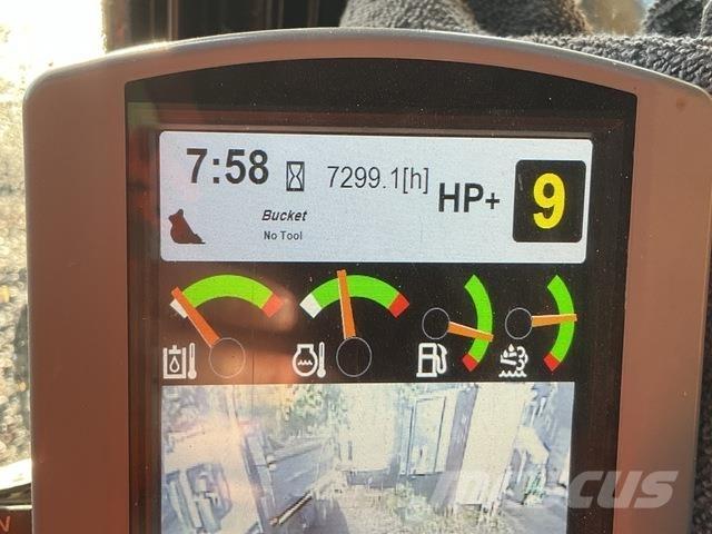 CAT 352F Pelle sur chenilles