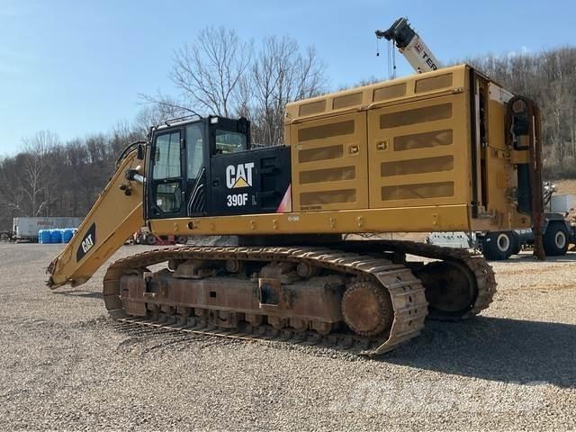 CAT 390F Pelle sur chenilles