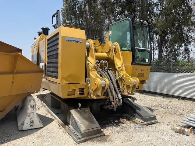 CAT 5110B Pelle sur chenilles