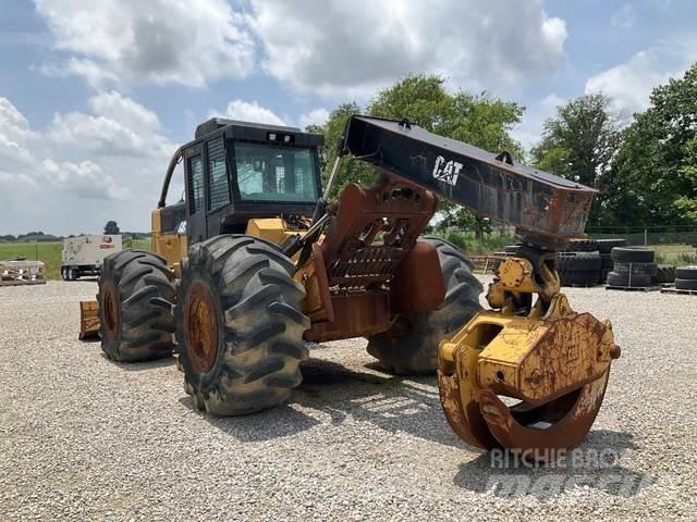 CAT 525C Débusqueur