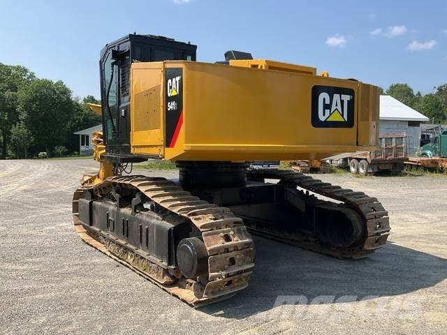 CAT 541 Abatteuse groupeuse