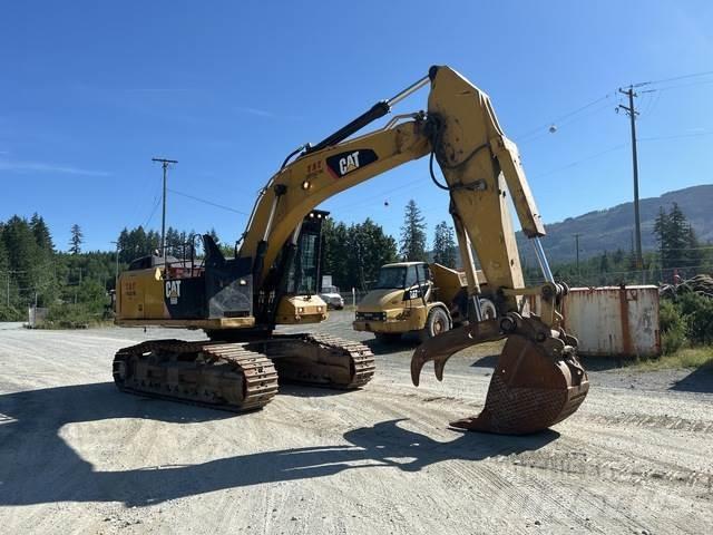 CAT 568 Pelle sur chenilles