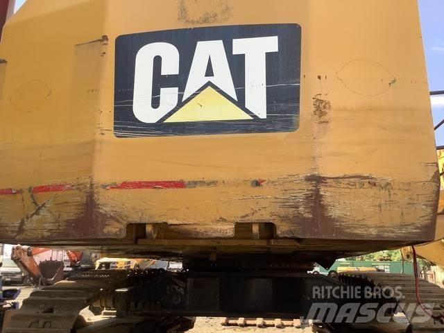 CAT 6015B Pelle sur chenilles