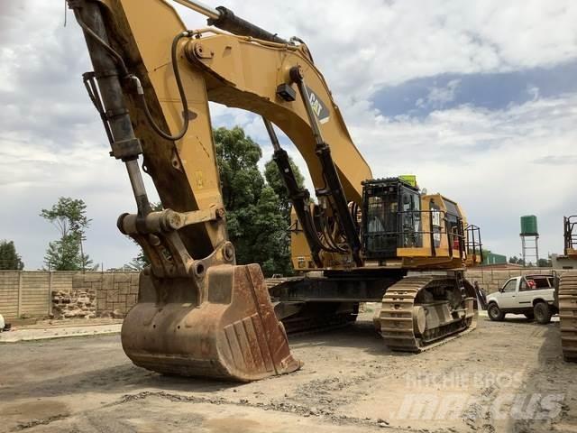 CAT 6015B Pelle sur chenilles