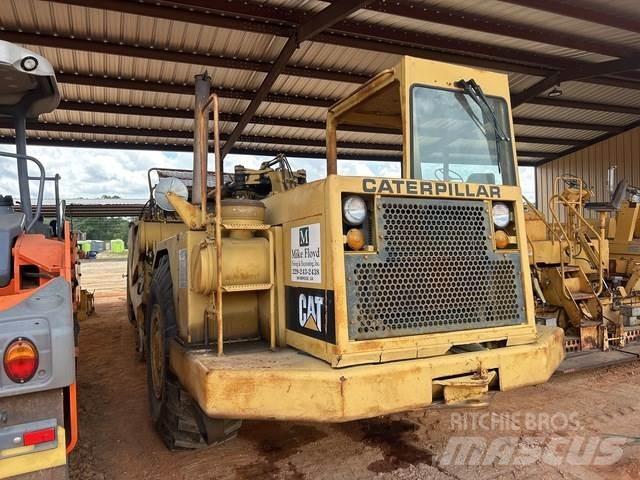CAT 613C Scraper