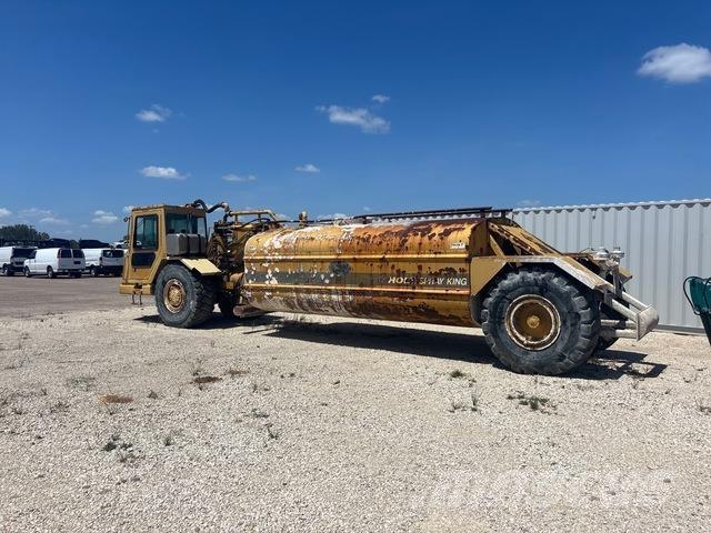 CAT 613C Camion citerne à eau
