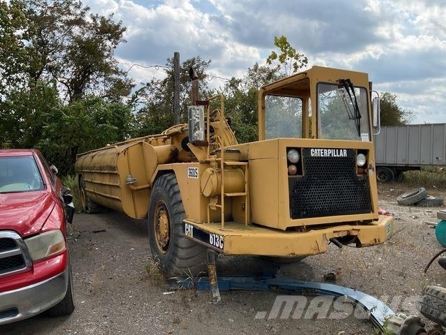 CAT 613C Camion citerne à eau