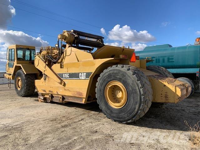 CAT 615C Scraper