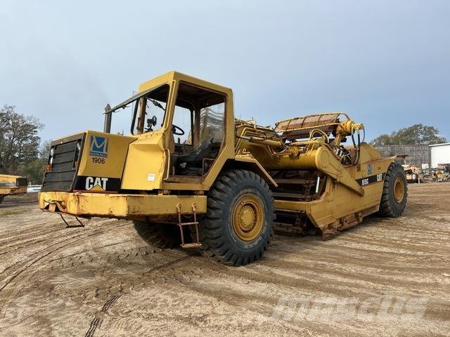 CAT 615C Scraper